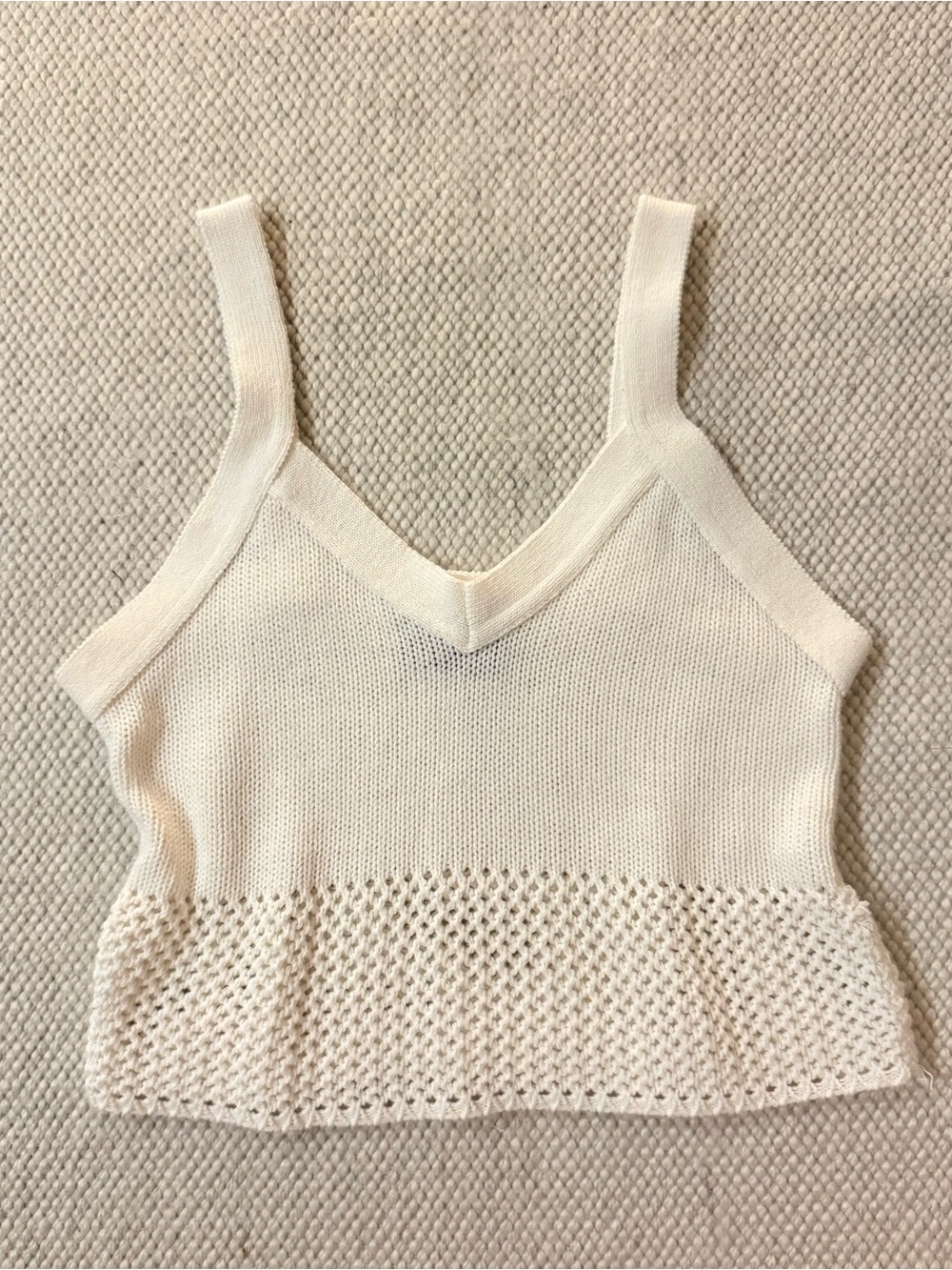 Vintage 2000s Cream Knit V-Neck Cropped Tank Top